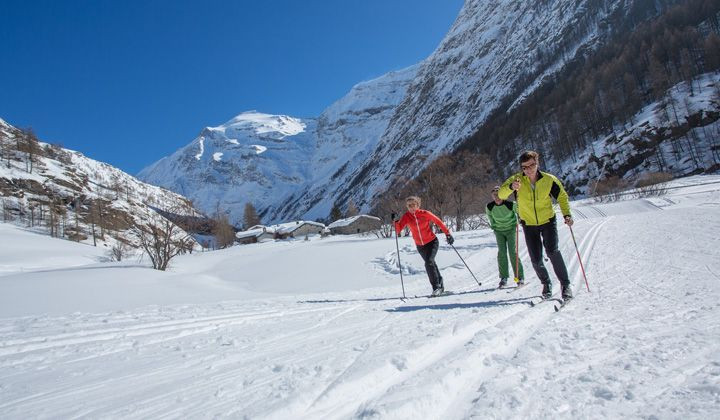 Ski de fond classique à Bessans - Haute-Maurienne - Savoie - France
