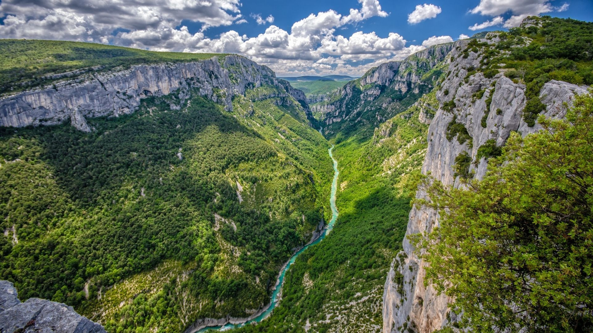 image de partage ou partir cet ete dans les alpes du sud