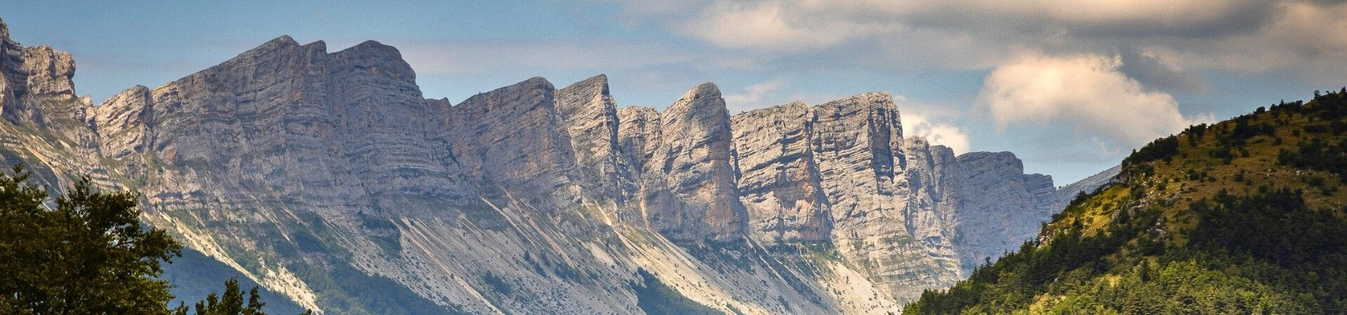 Falaises calcaires majestueuses - Massif du Vercors - France