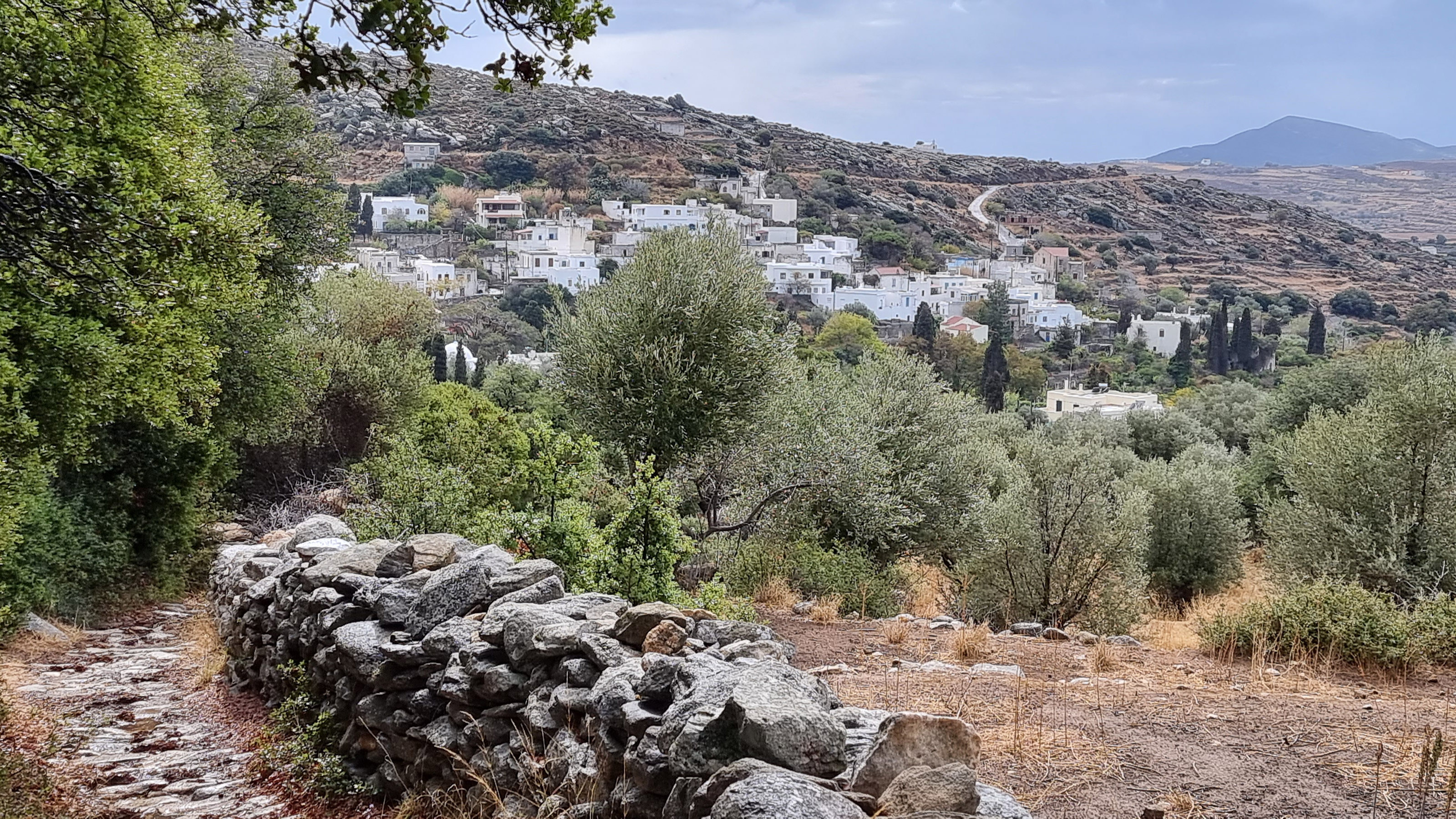 Naxos - De jolis sentiers pavés © Anne-Marie Billault