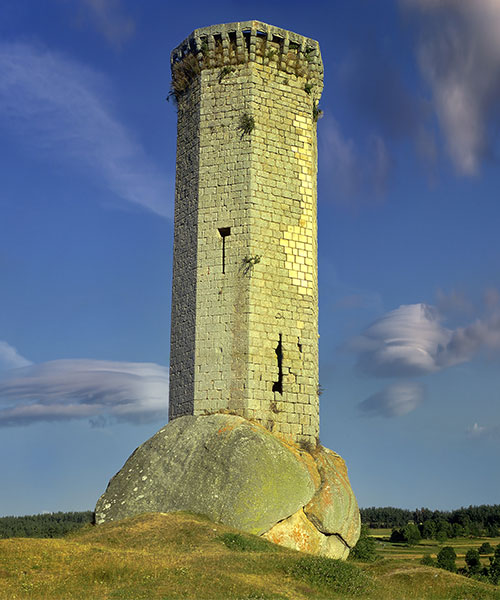 Tour de la Clauze © Adobe-Stock-Pecold