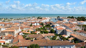 Vue sur Saint-Martin-de-Ré depuis l'église Saint-Martin