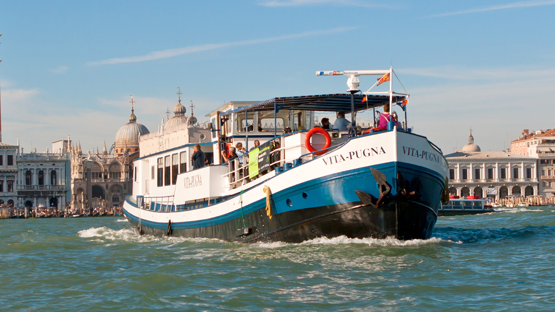 Le bateau Vita Pugna à Venise