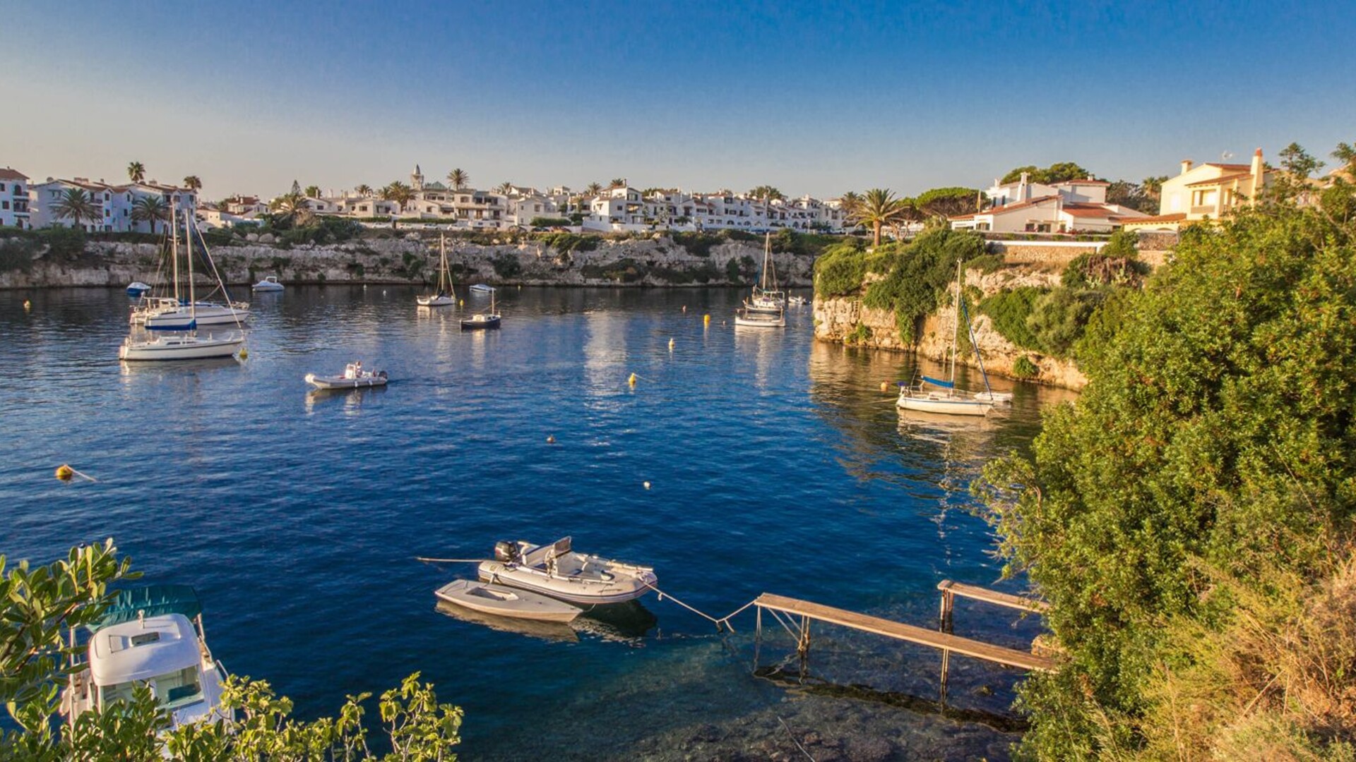 Cala Pedrera près de Mahon sur l'île de Minorque, Espagne