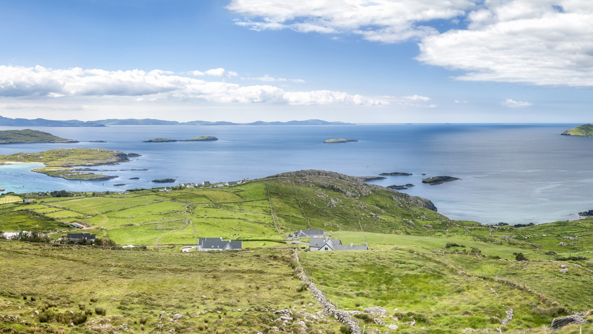 Paysage de l'anneau du Kerry à Beenarourke, Irlande