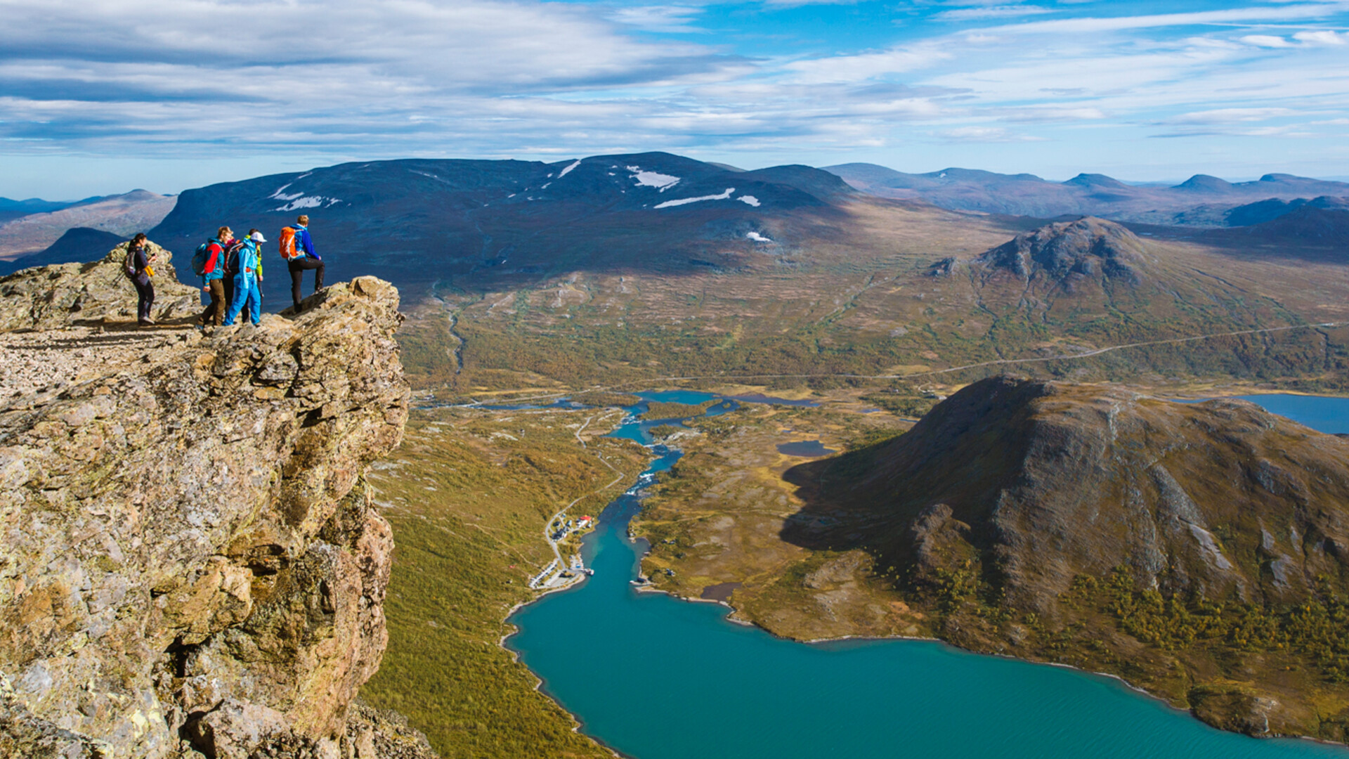 Randonnée sur la crête de Besseggen dans le parc national de Jotunheimen