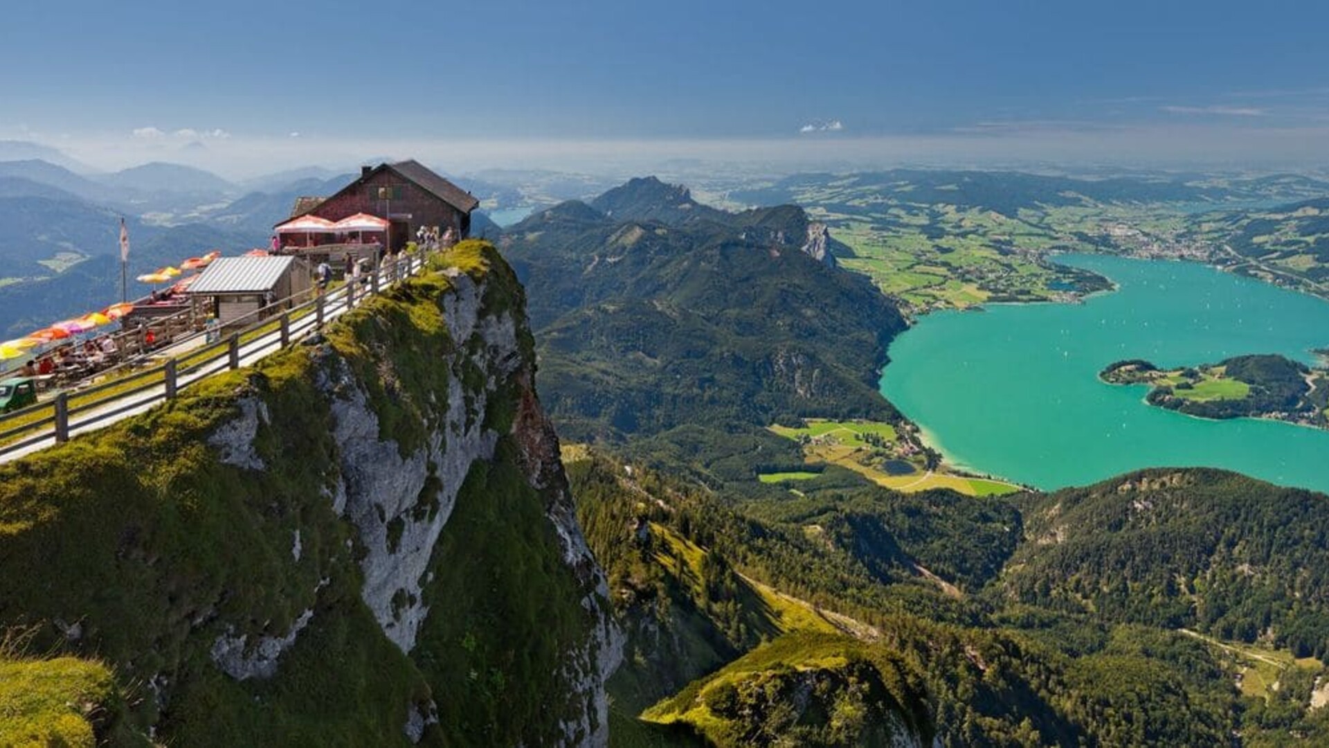 Vue sur le lac de Mondsee depuis le Schafberg 