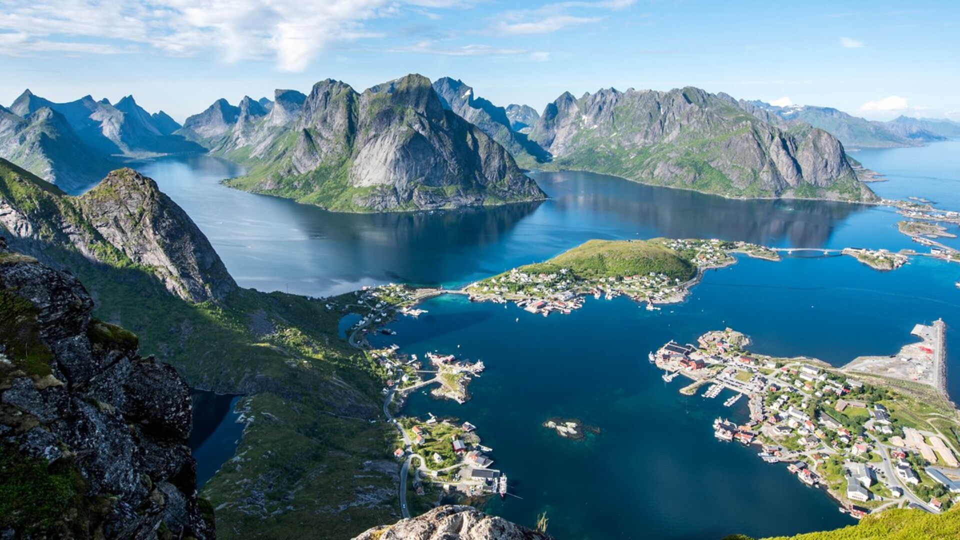 Vue sur Reine depuis le Reinebringen, Lofoten