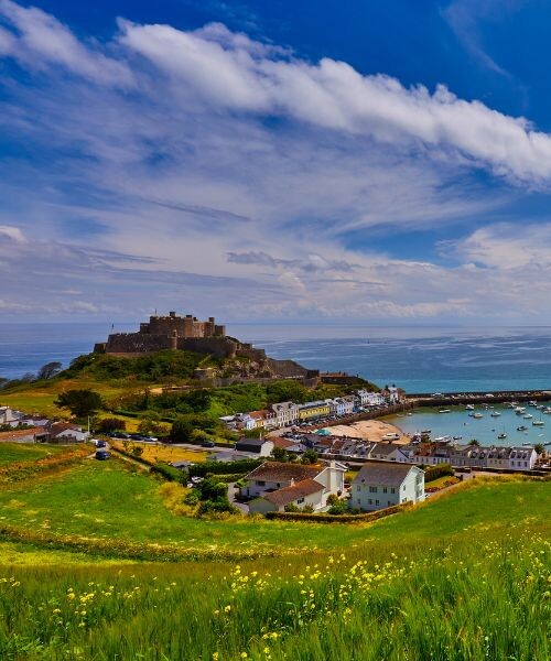 Jersey Gorey Bay © AdobeStock