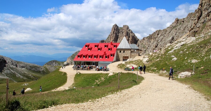 arrivée au Refuge Alpe di Tires