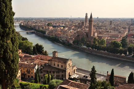 Vue de Verone depuis le Castel San Pietro