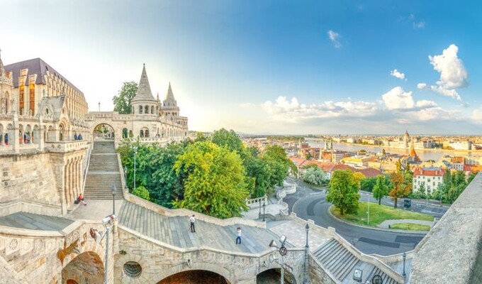 Le Bastion des pêcheurs et la capitale de la Hongrie : Budapest