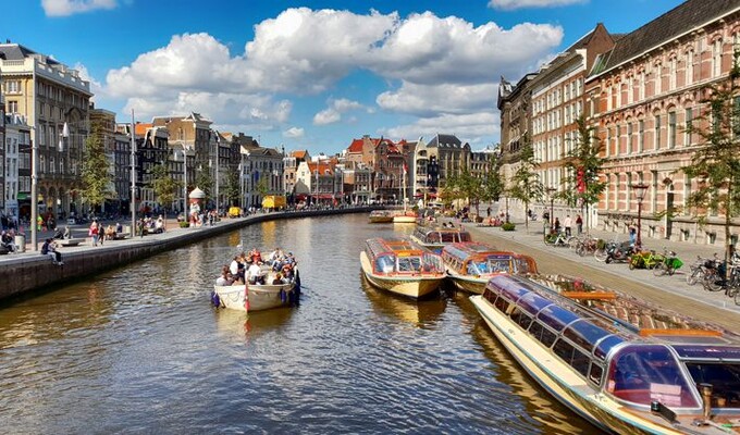 Canal de la ville d'Amsterdam