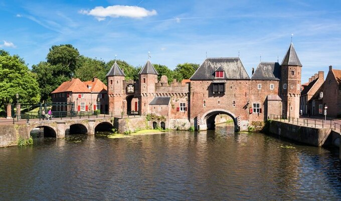 Le Koppelpoort, porte-pont médiévale d'Amersfoort