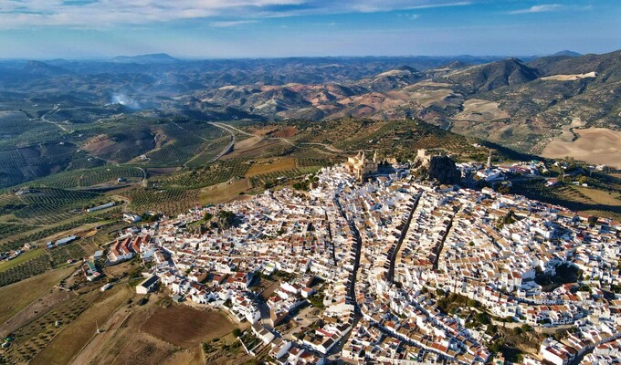 Olvera vue du ciel - Andalousie à vélo © David Praire