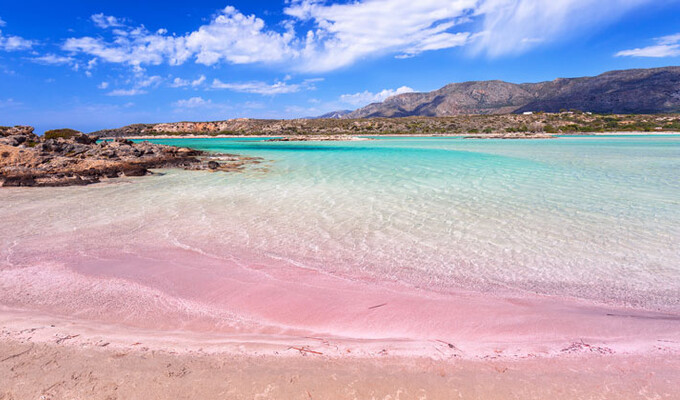 Plage de sable rose d'Elafonissi en Crète