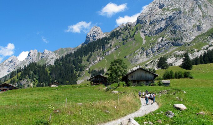 Randonnée aux Confins dans les Aravis