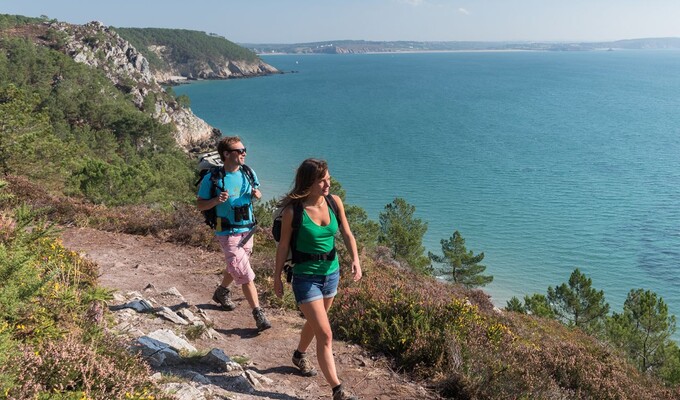 Randonnée le long de la côte de la presqu'île de Crozon