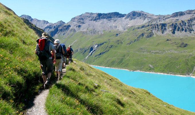 Randonnée en Engadine dans les Alpes suisses