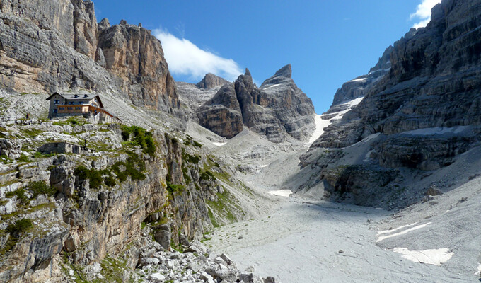 Refuge de Tuckett dans les Dolomites