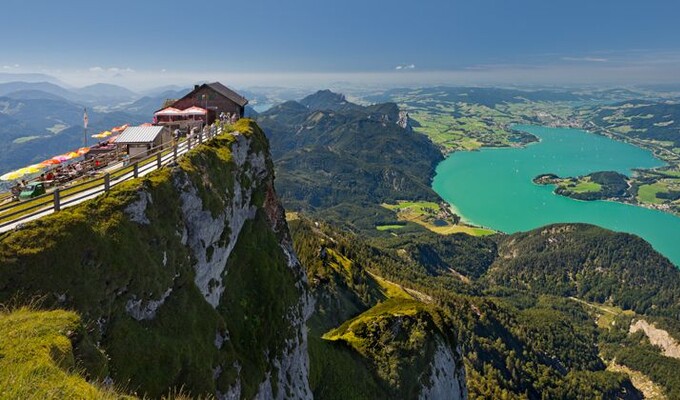 Vue sur le lac de Mondsee depuis le Schafberg, Autriche