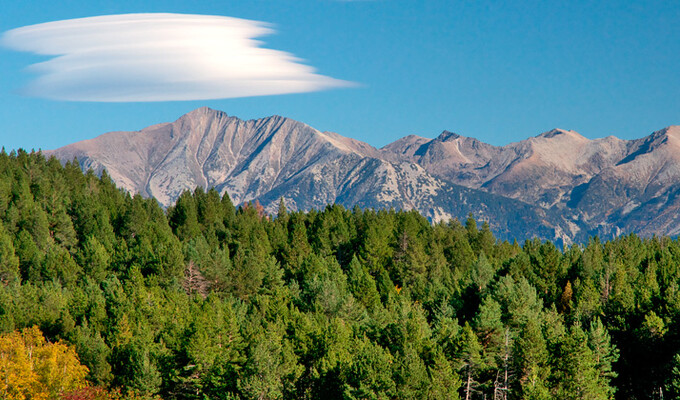 Vue sur le Canigou dans les Pyrénées