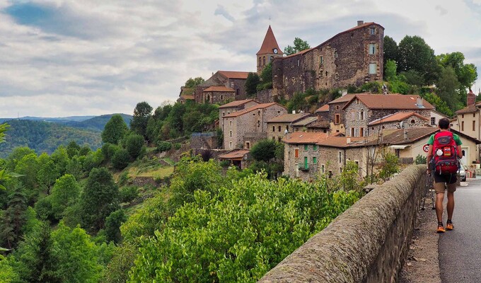 Chemins de Saint Jacques en guidé : Le Puy en Velay – Aumont Aubrac