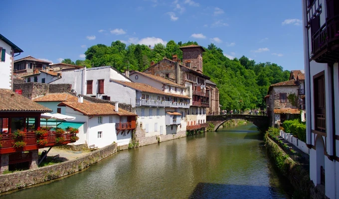 Chemins de Saint-Jacques : randonnée d'Aire-sur-l'Adour à Saint-Jean-Pied-de-Port