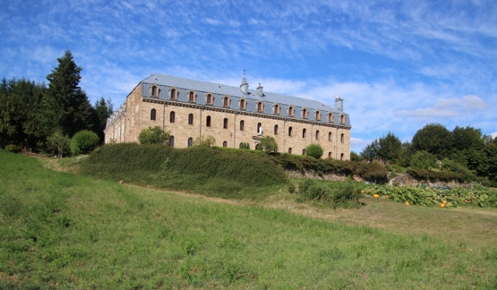 Abbaye Notre-Dame-des-Neiges sur le Chemin de Stevenson