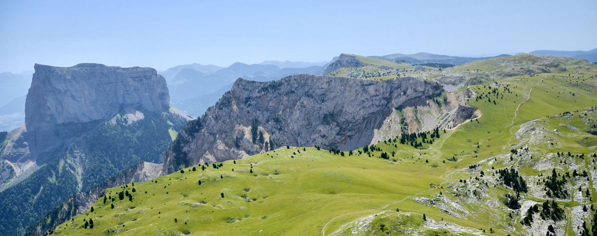 Mont Aiguille et Hauts-Plateaux du Vercors