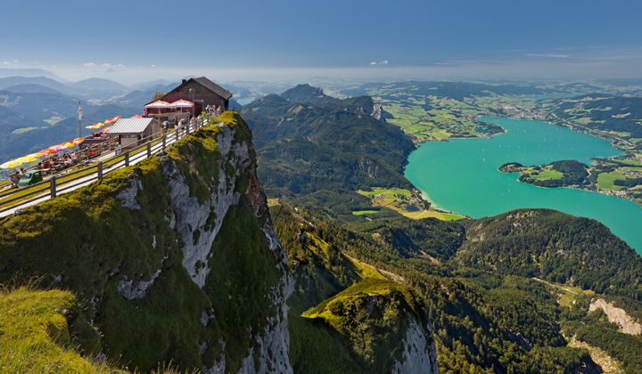 Vue sur le lac de Mondsee depuis le Schafberg, Autriche